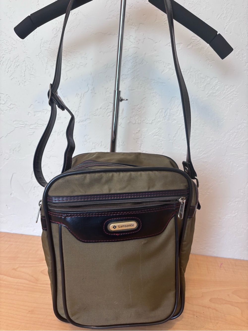 Samsonite Olive Green Travel Shoulder Bag with Black Trim